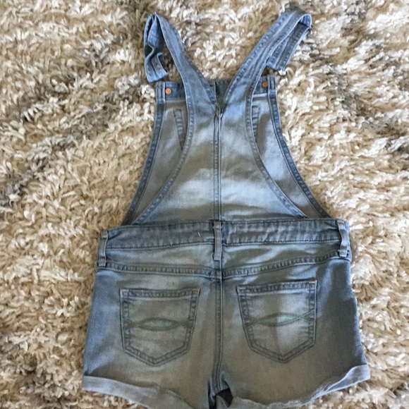 Overalls - Picture 4 of 4